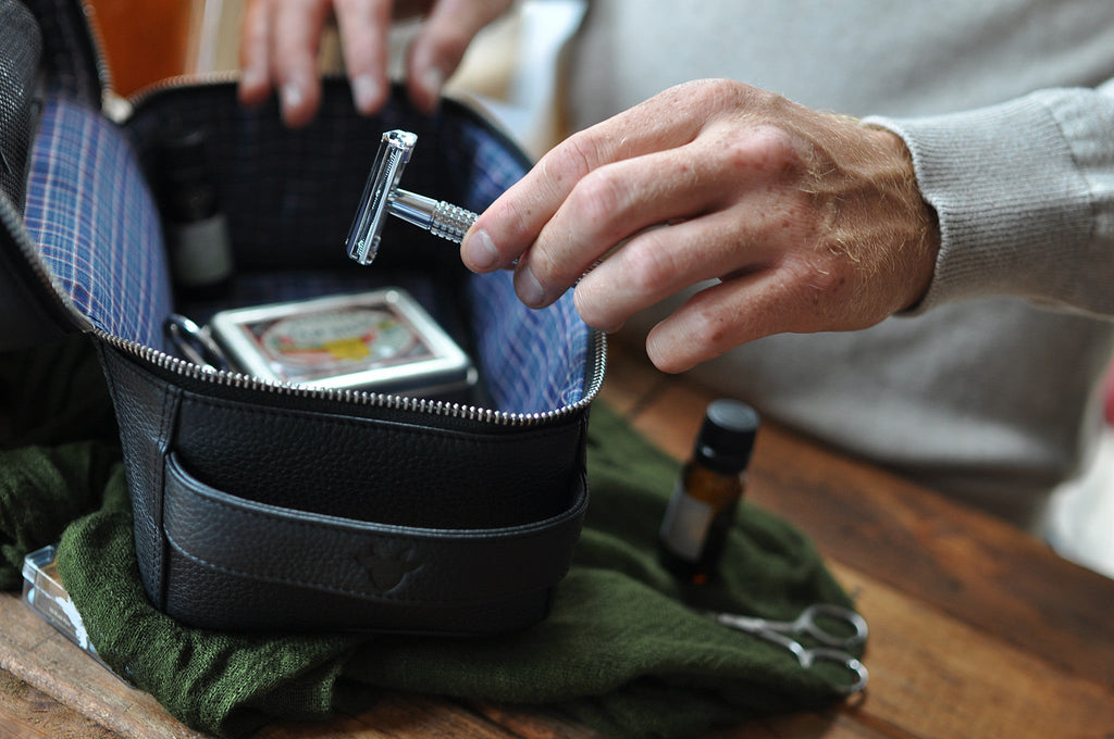 Kiko Leather Dopp Kit – Premium Travel Toiletry Bag