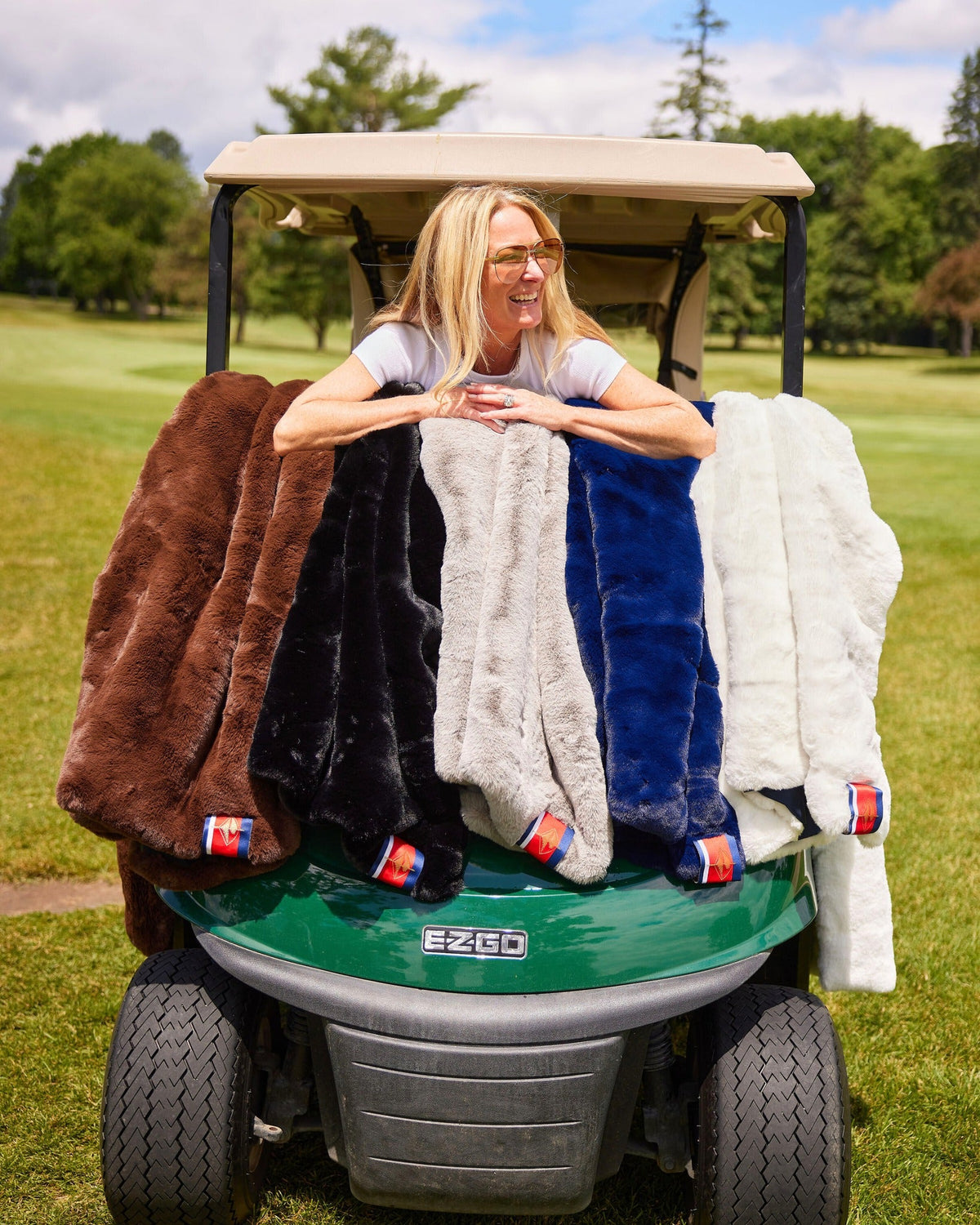 Pretty Rugged Waterproof Windproof Large Travel Blanket