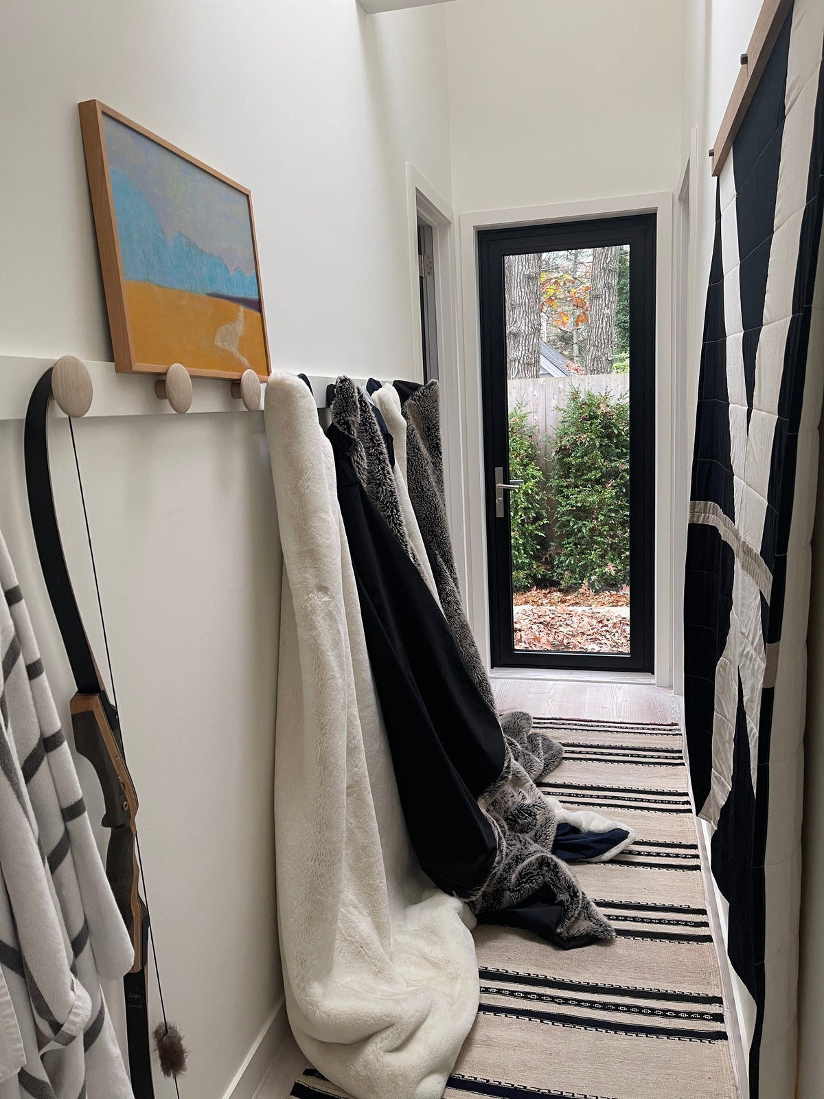 Pretty Rugged Waterproof Windproof Large Travel Blanket